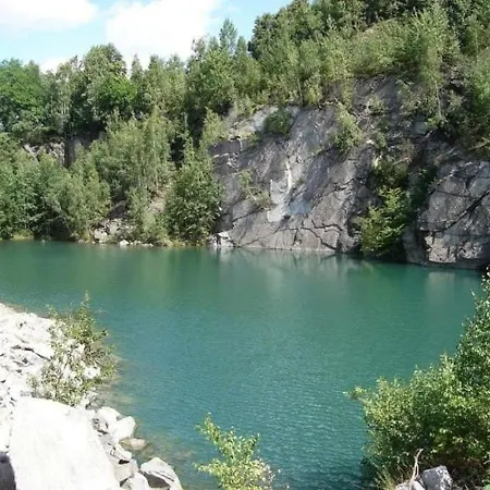 Lesni Lazne Muna * Hradec-Nova Ves