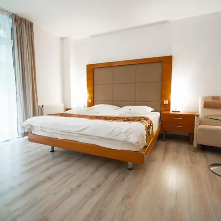 Lesni Lazne Muna Holiday home Hradec