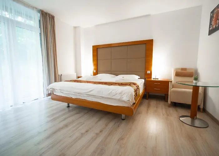 Lesni Lazne Muna Feriehus Hradec-Nova Ves